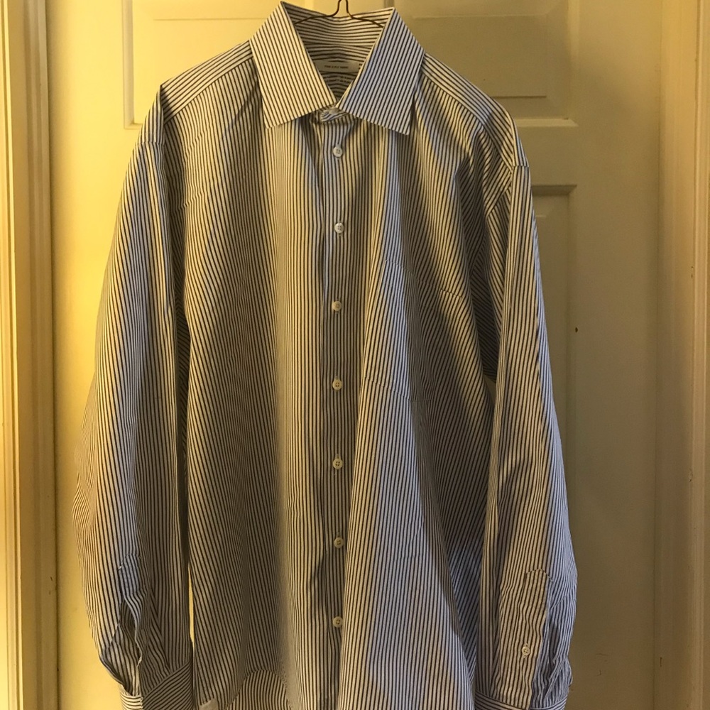 Mark Shale fine 2ply yarns. 17 large